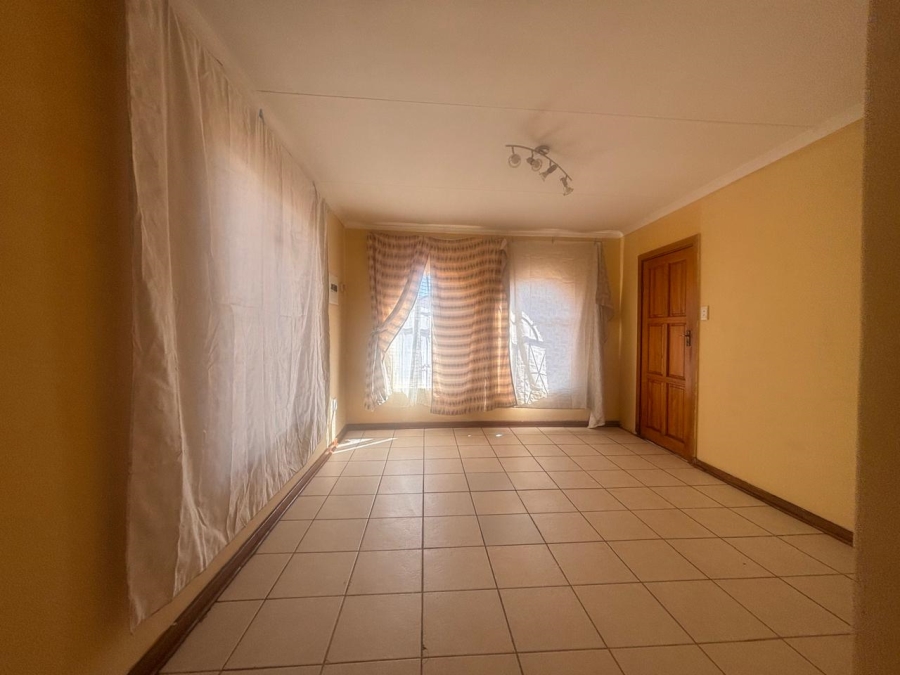 To Let 3 Bedroom Property for Rent in Vista Park Free State